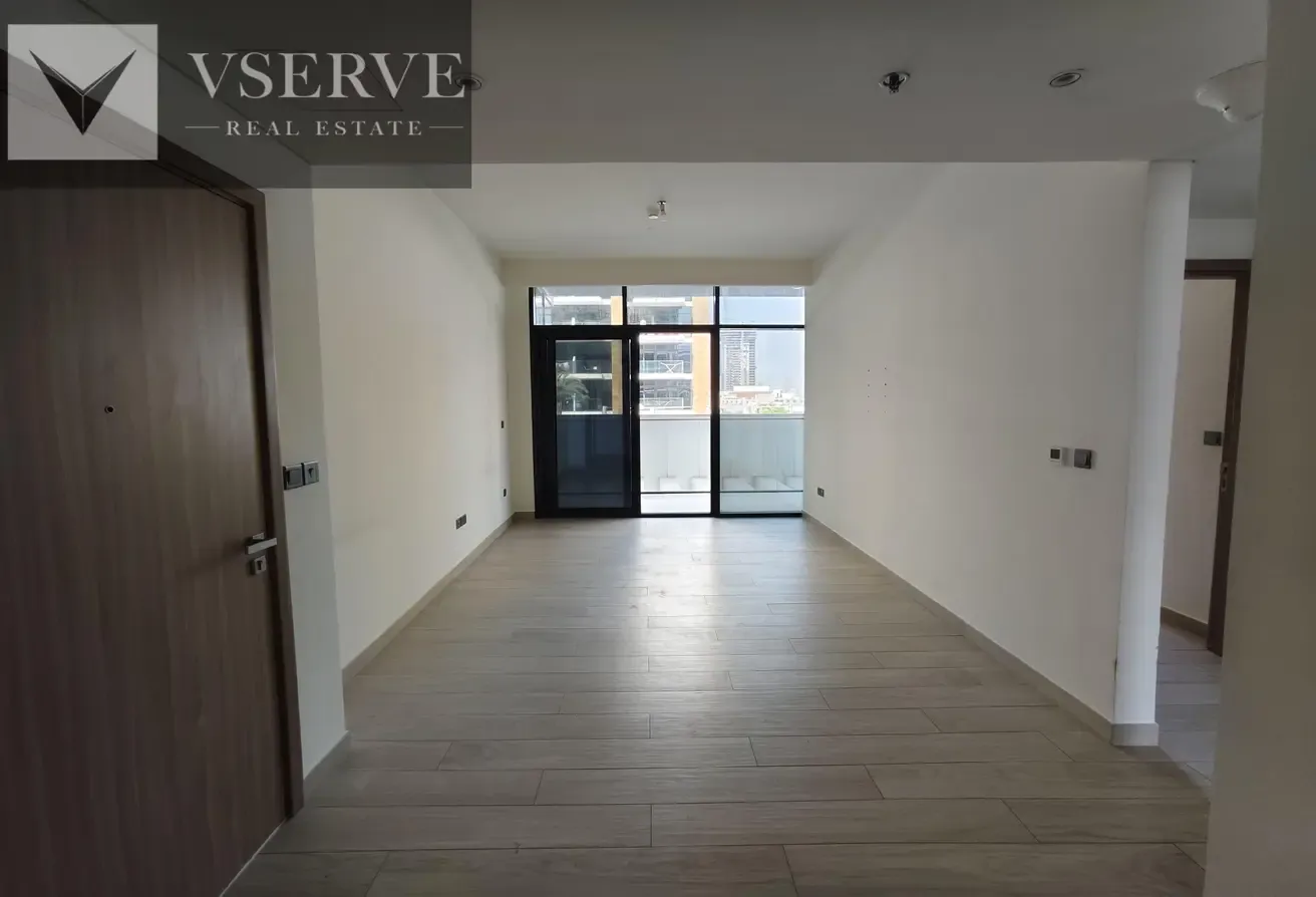 Best Price | 12 Cheques Available | Open View
