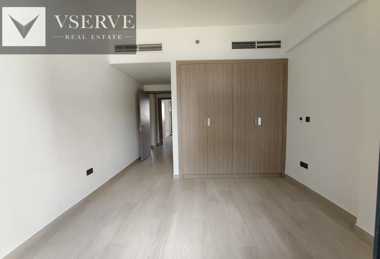 Best Price | 12 Cheques Available | Open View