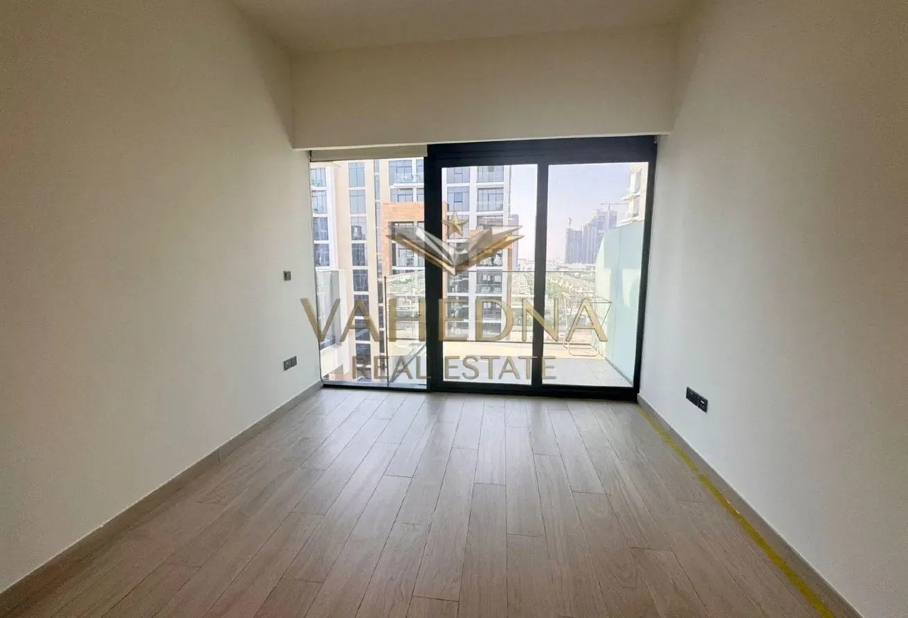 BEST OFFER I Modern Studio | Balcony | Vacant