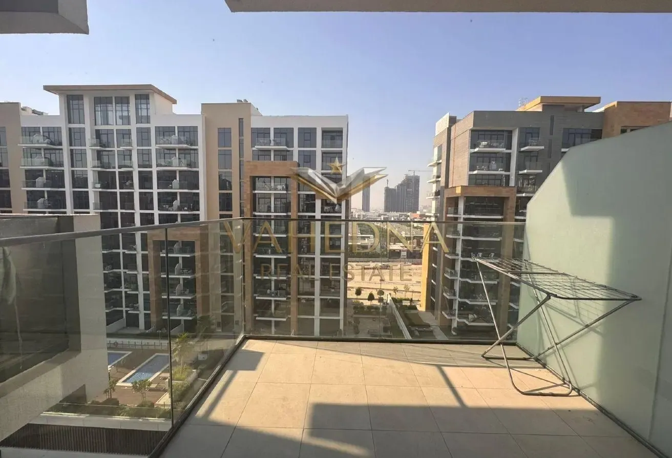 BEST OFFER I Modern Studio | Balcony | Vacant