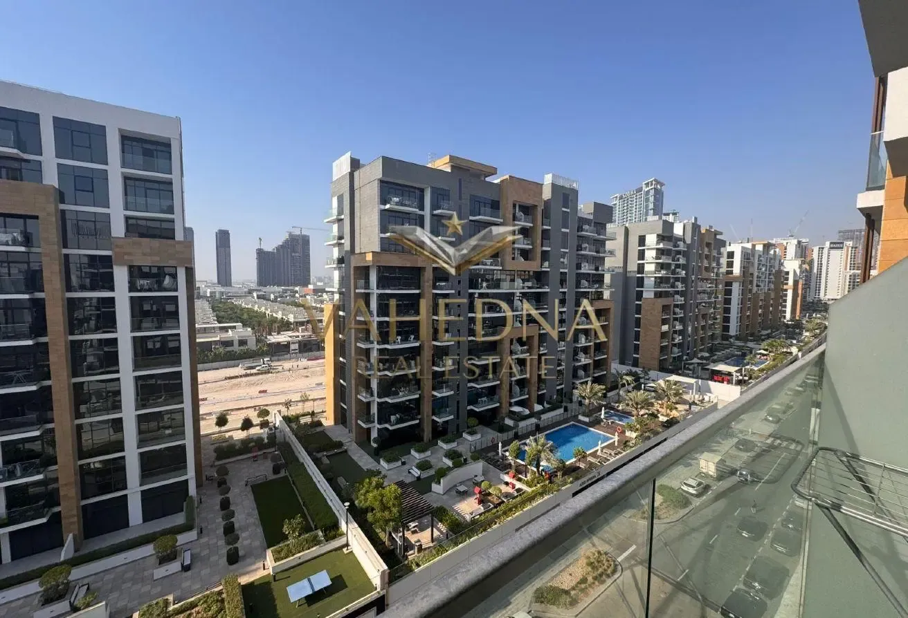 BEST OFFER I Modern Studio | Balcony | Vacant