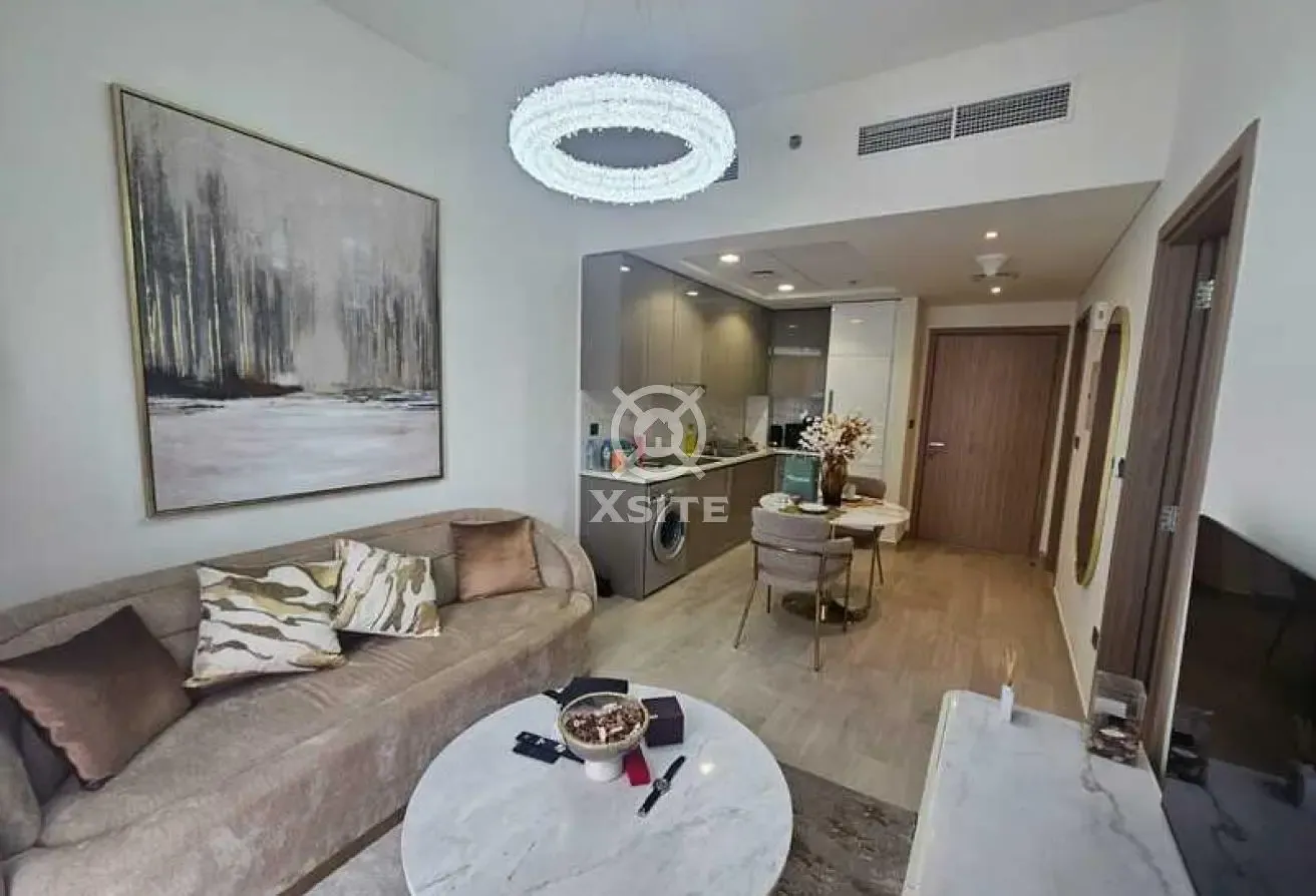 Modern 1 BR | Fully Furnished | Pool View