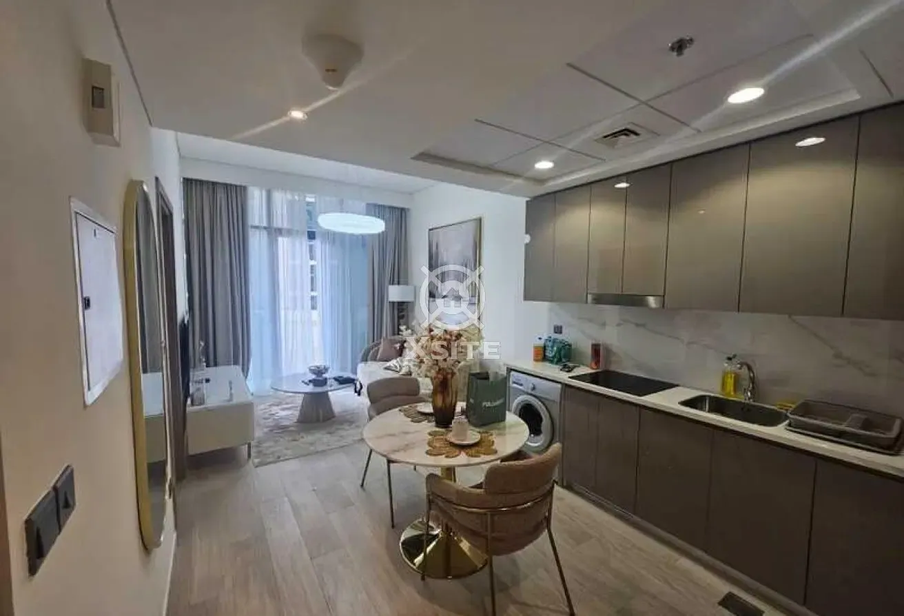 Modern 1 BR | Fully Furnished | Pool View