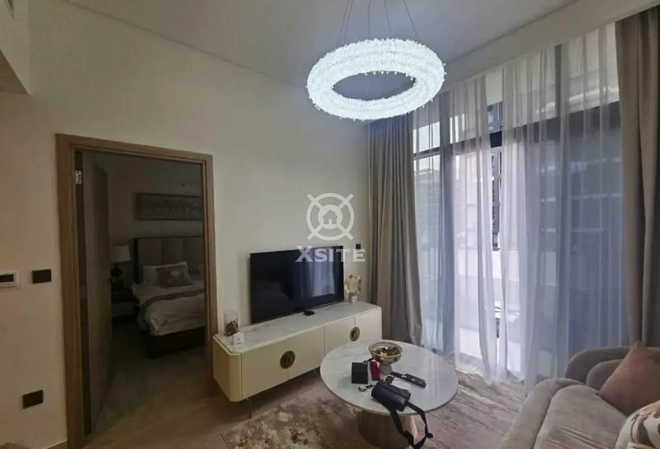 Modern 1 BR | Fully Furnished | Pool View