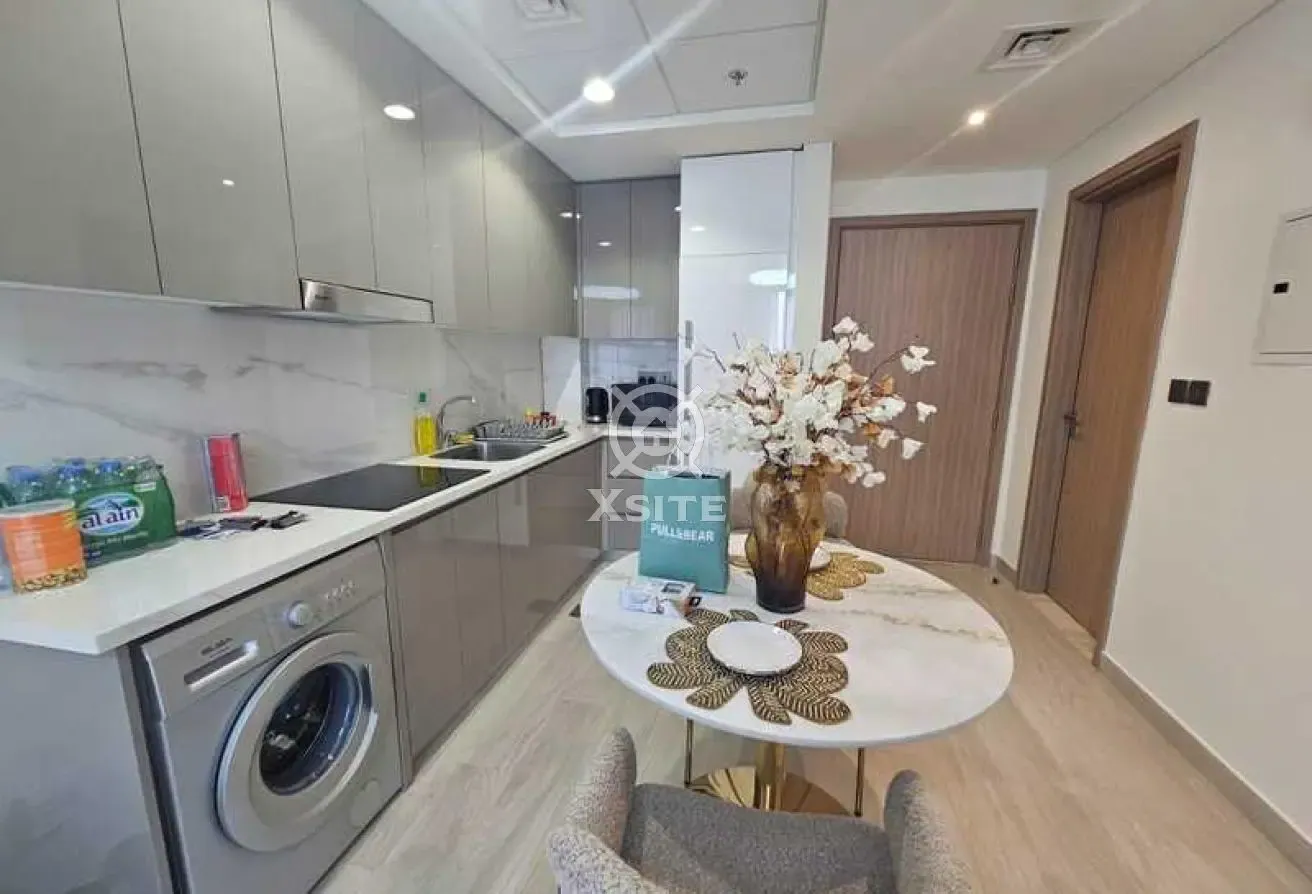 Modern 1 BR | Fully Furnished | Pool View
