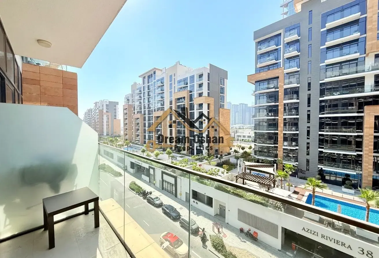 Studio Apartment in Meydan with Landmark View