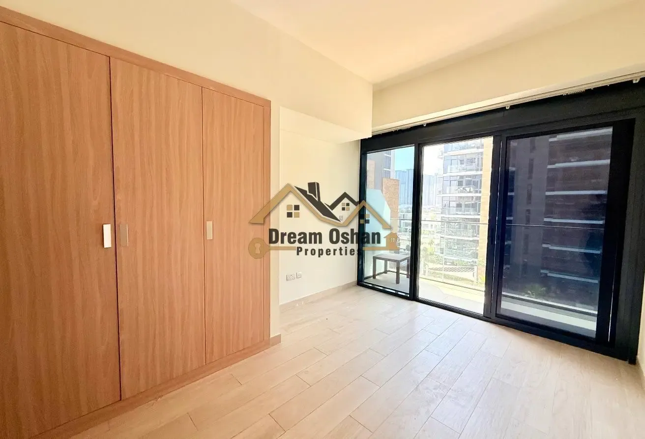 Studio Apartment in Meydan with Landmark View
