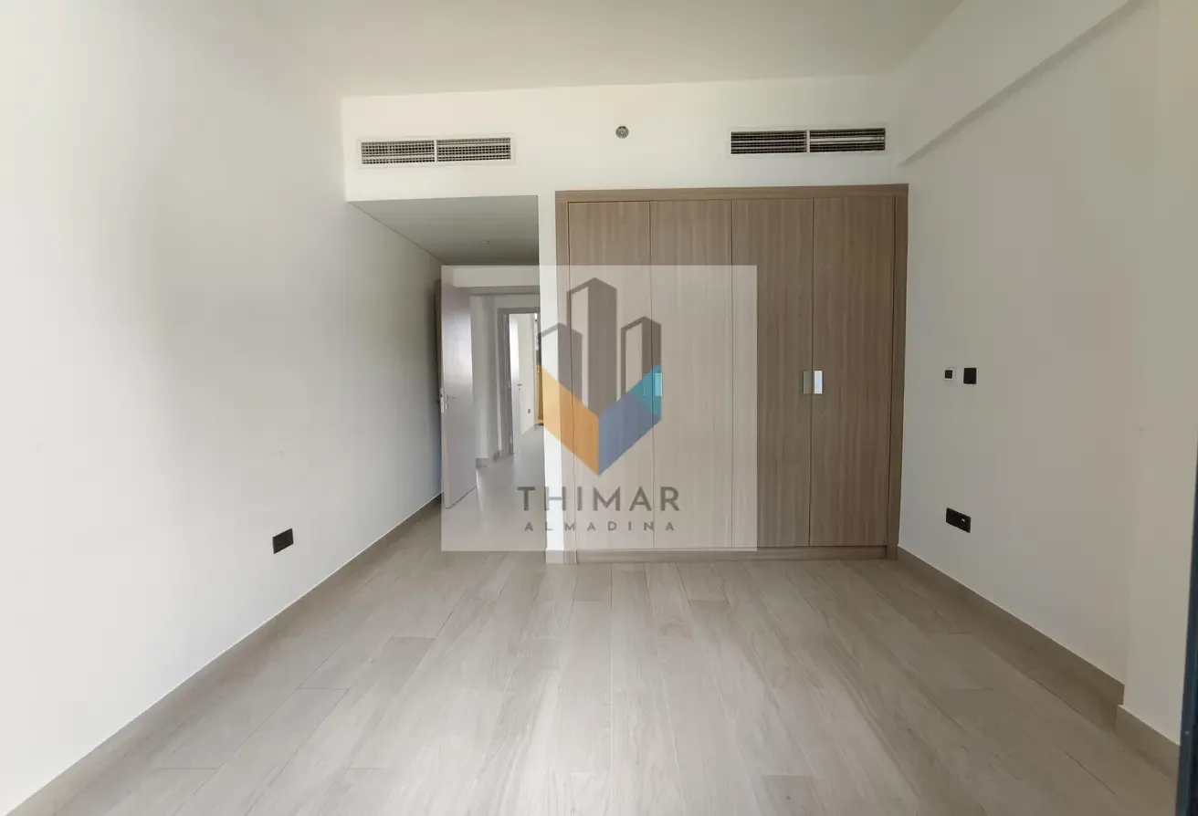 Prime Location | Huge Layout | Ready to Move