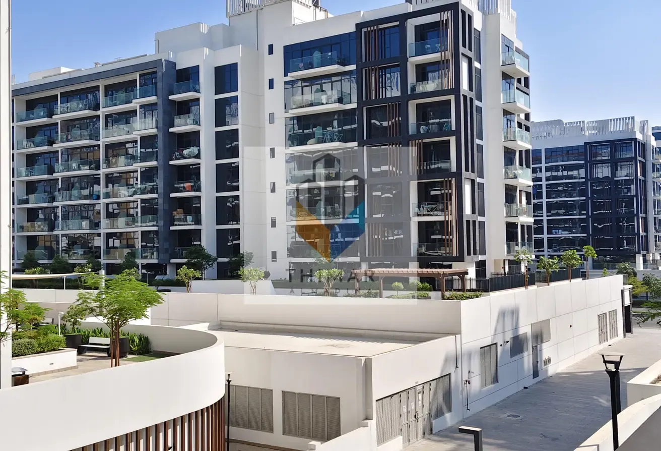 Prime Location | Huge Layout | Ready to Move