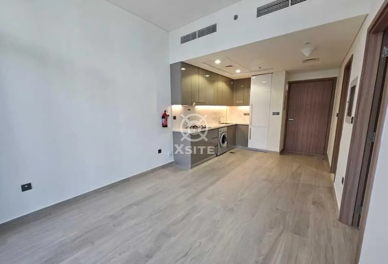 Well Maintained | High Floor | Pool View
