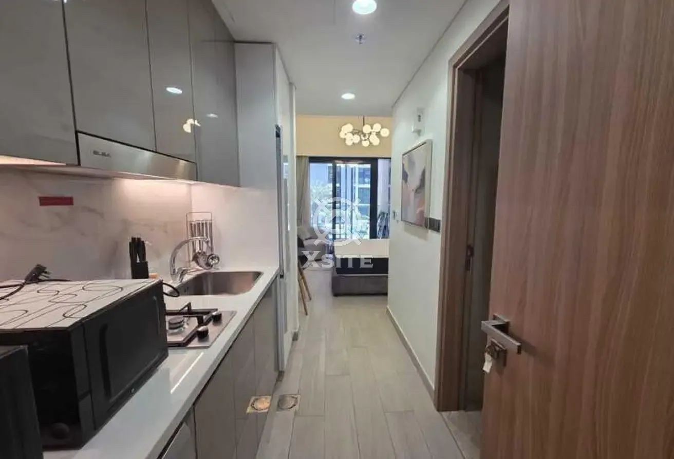 Well Maintained |Affordable Studio|Fitted Kitchen