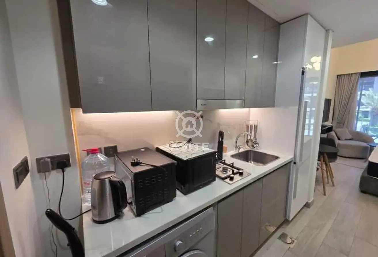 Well Maintained |Affordable Studio|Fitted Kitchen