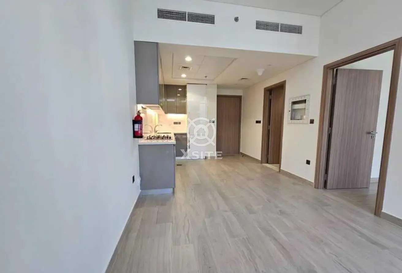 Spacious 1 BR | Unfurnished | Pool View
