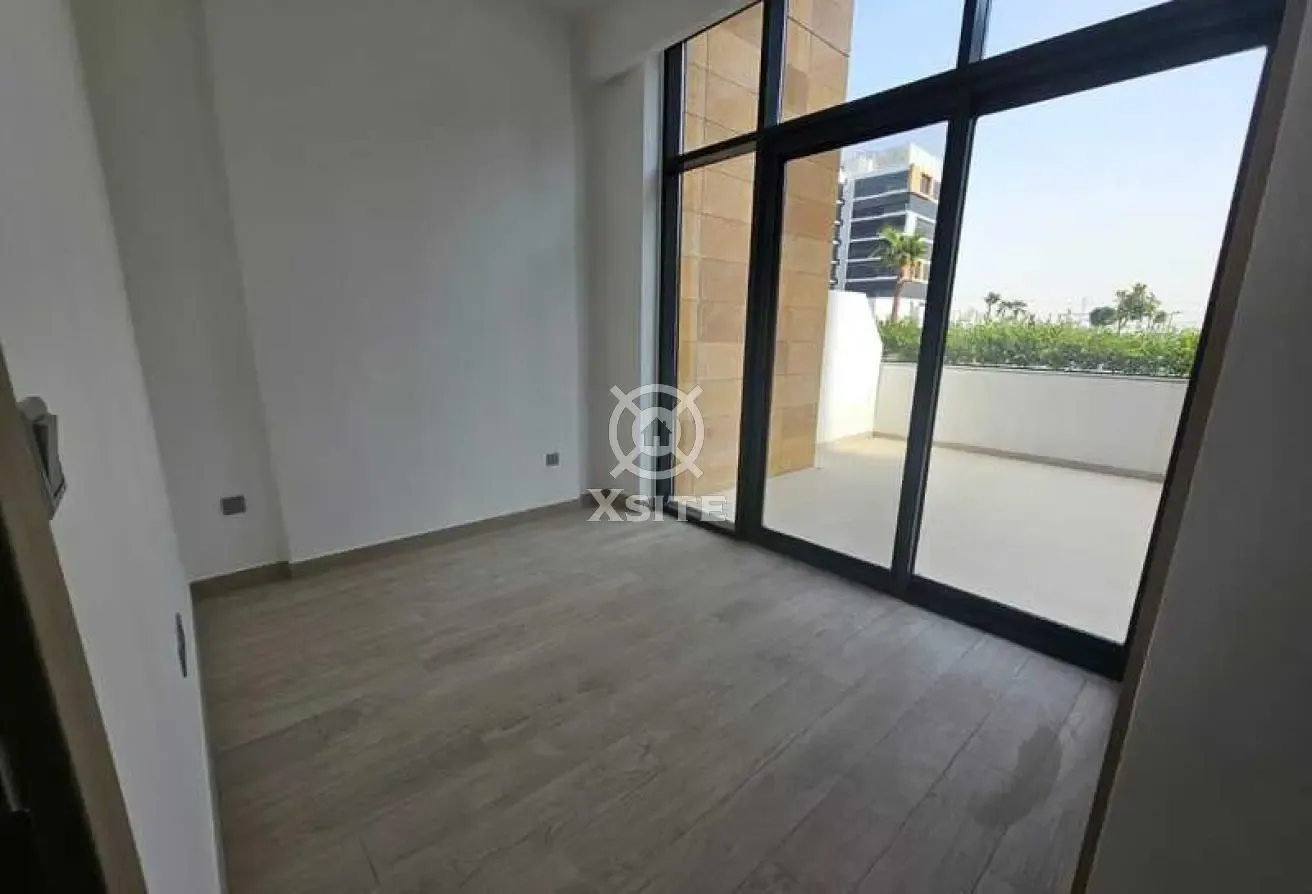 Spacious 1 BR | Unfurnished | Pool View
