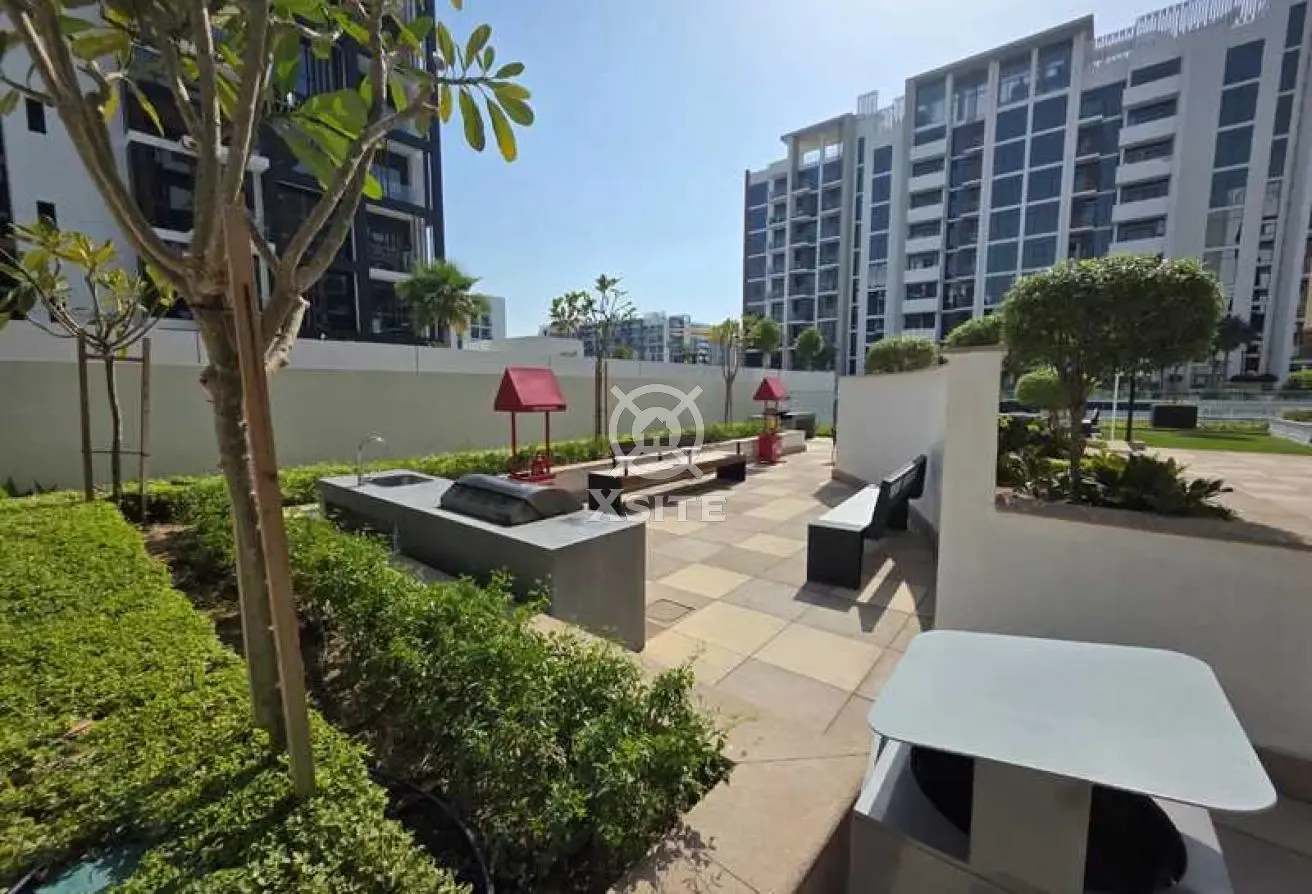 Affordable Studio | Vacant Unit | Pool View