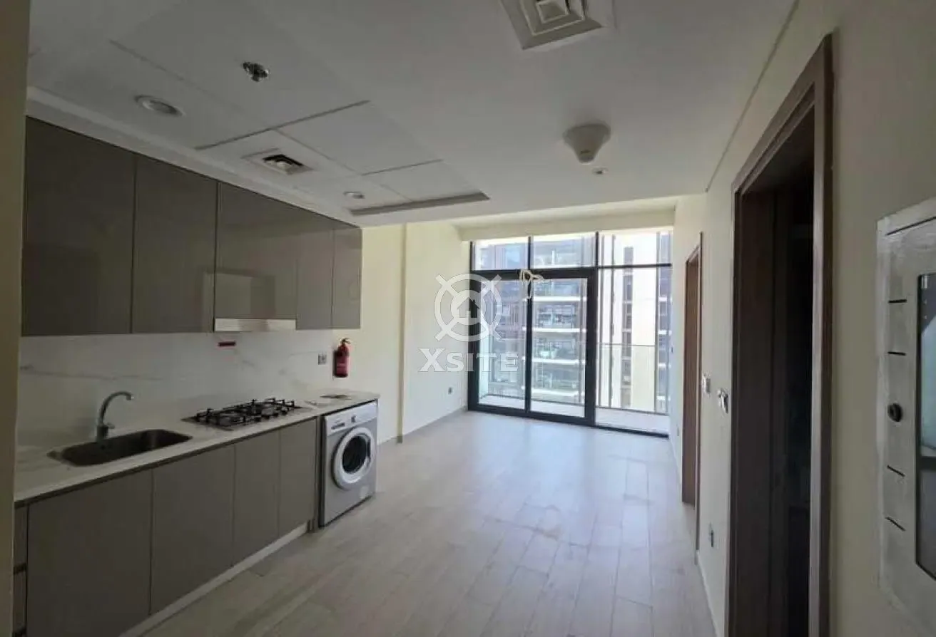 Cozy Living | Vacant Unit | Pool View
