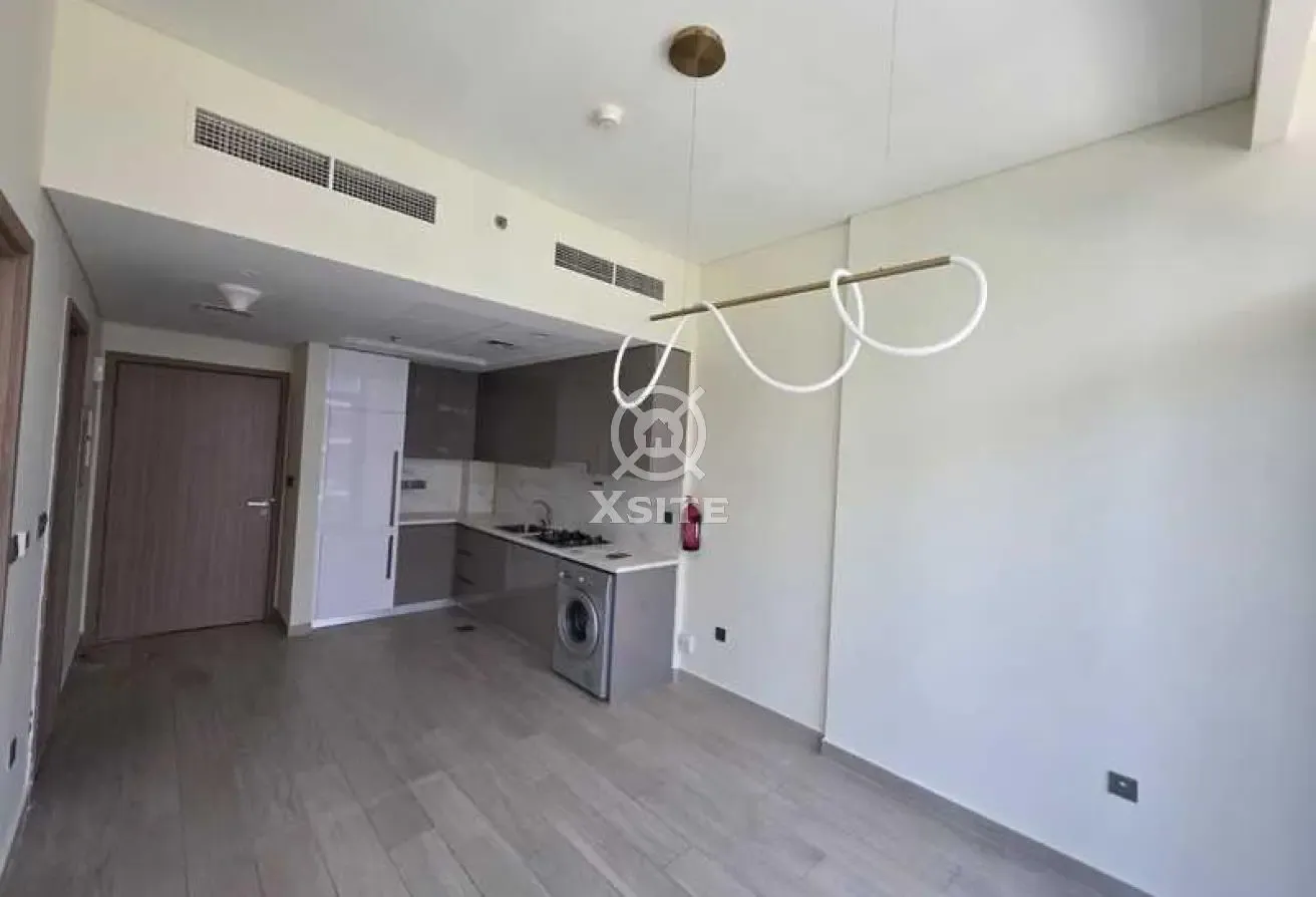 Cozy Living | Vacant Unit | Pool View