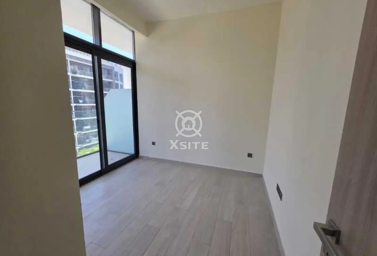 Cozy Living | Vacant Unit | Pool View