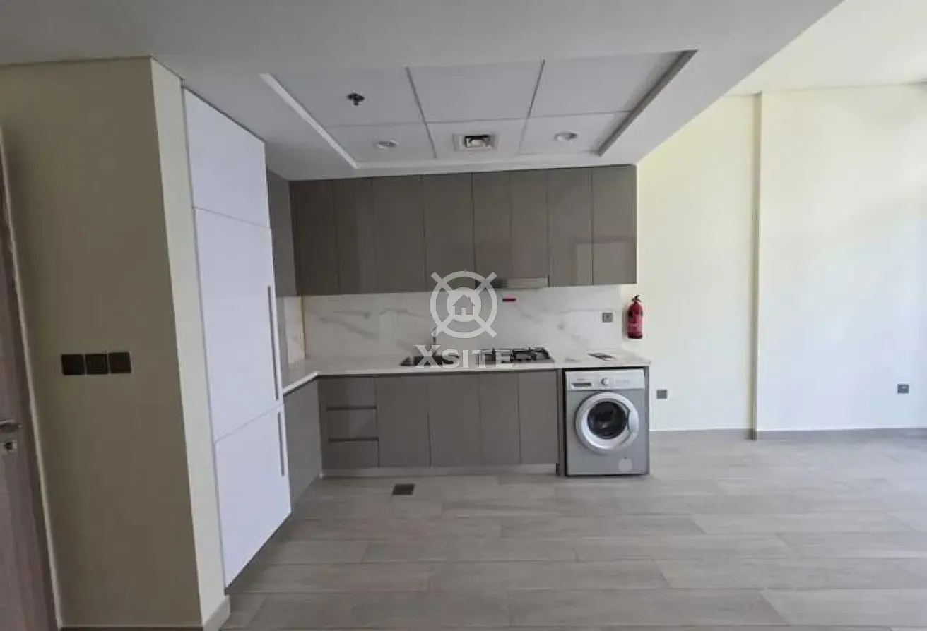Cozy Living | Vacant Unit | Pool View