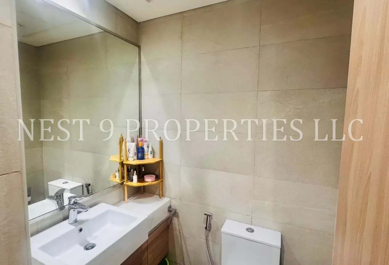 Unfurnished Studio | Fully Fitted Kitchen |
