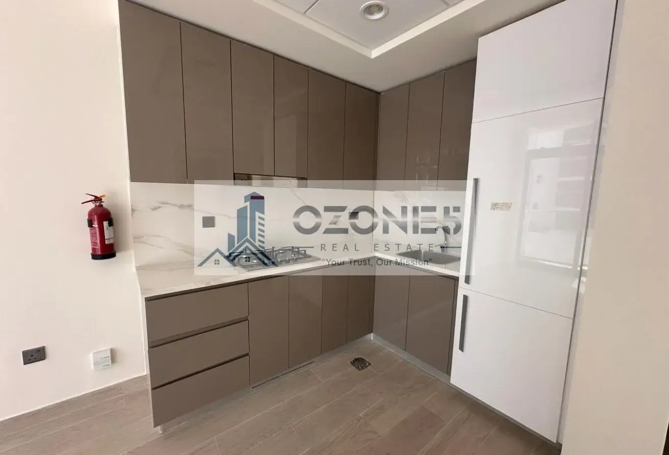 Separate Laundry, Two Bathroom, Chiller Free