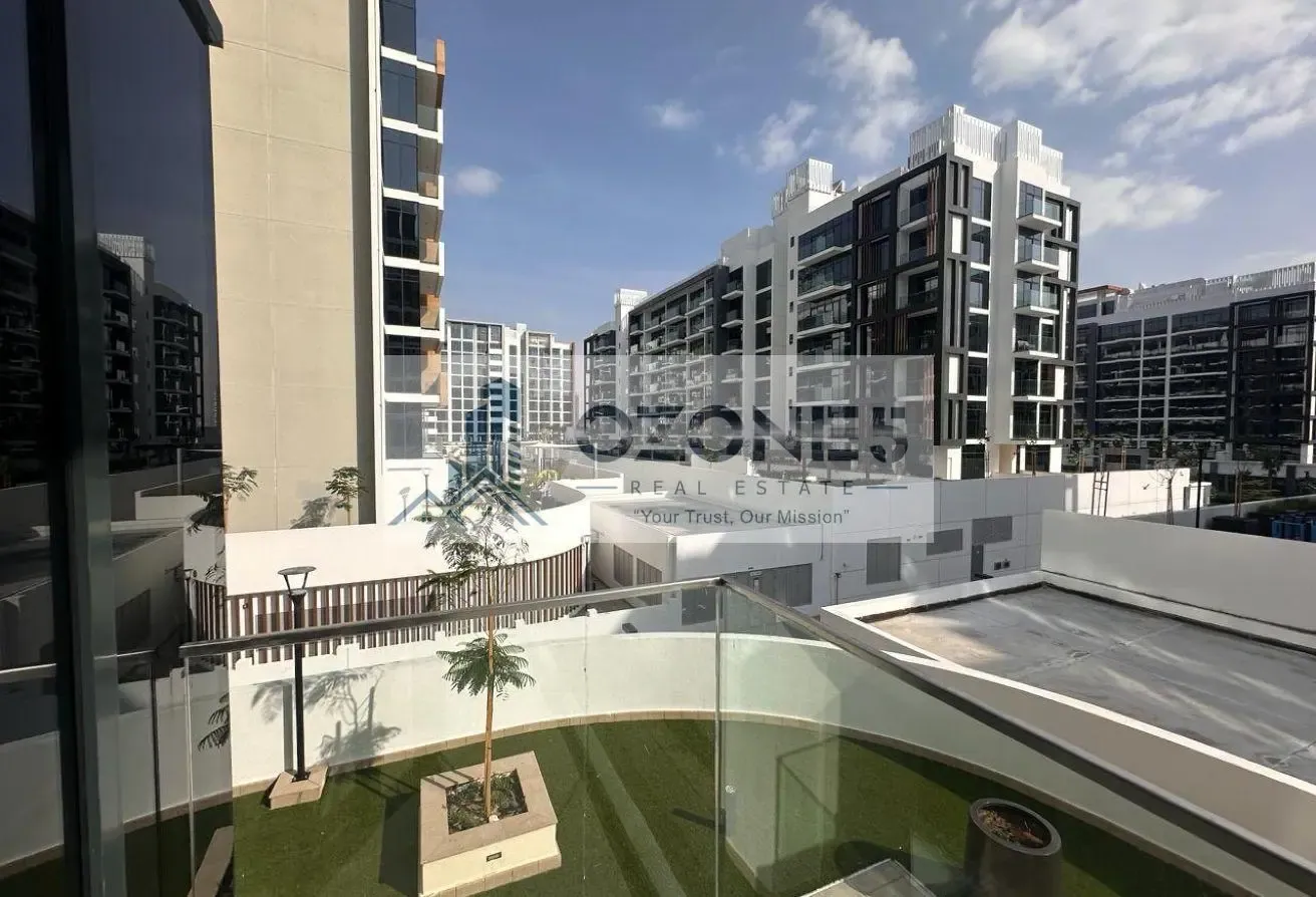 Separate Laundry, Two Bathroom, Chiller Free