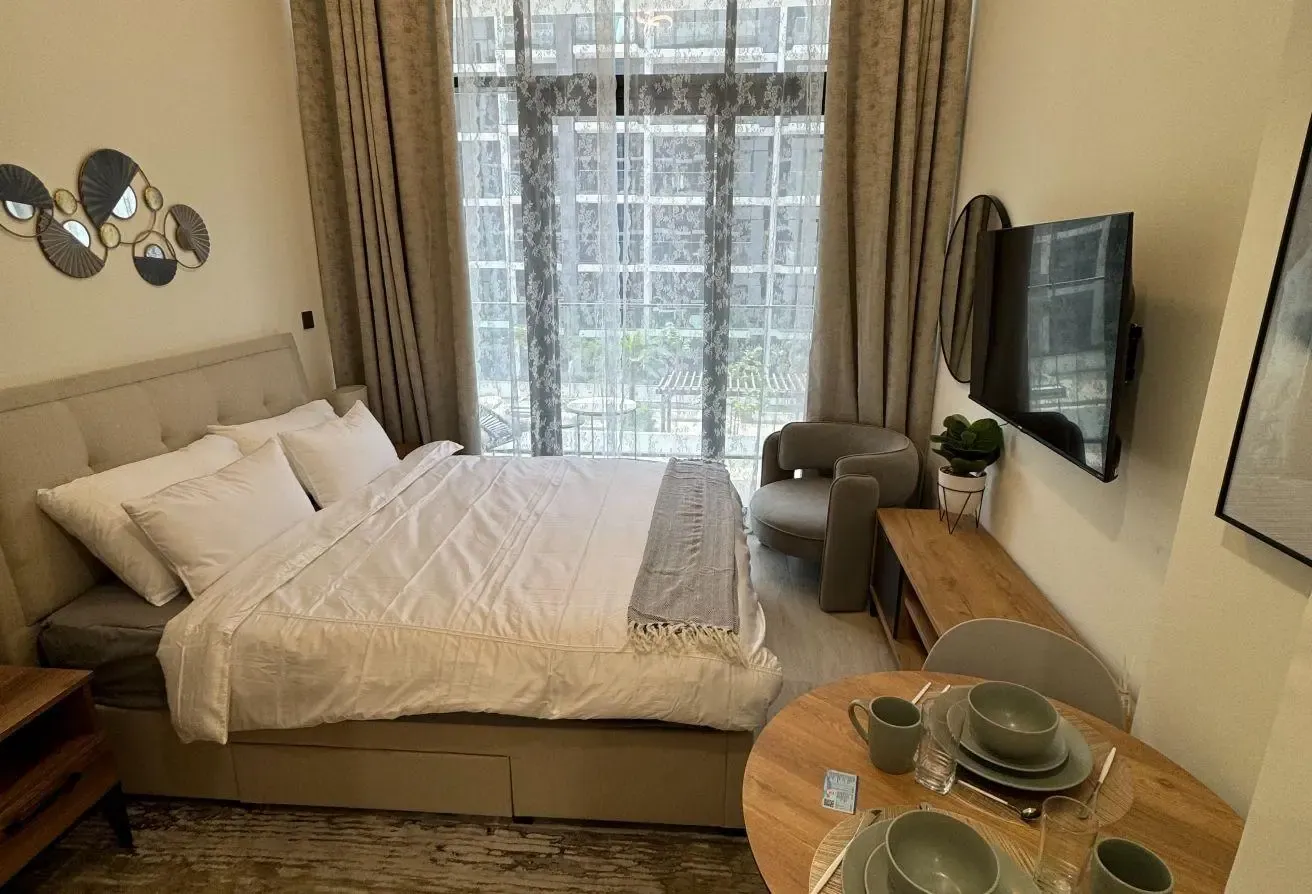 Bright renovated studio | Premium gated community