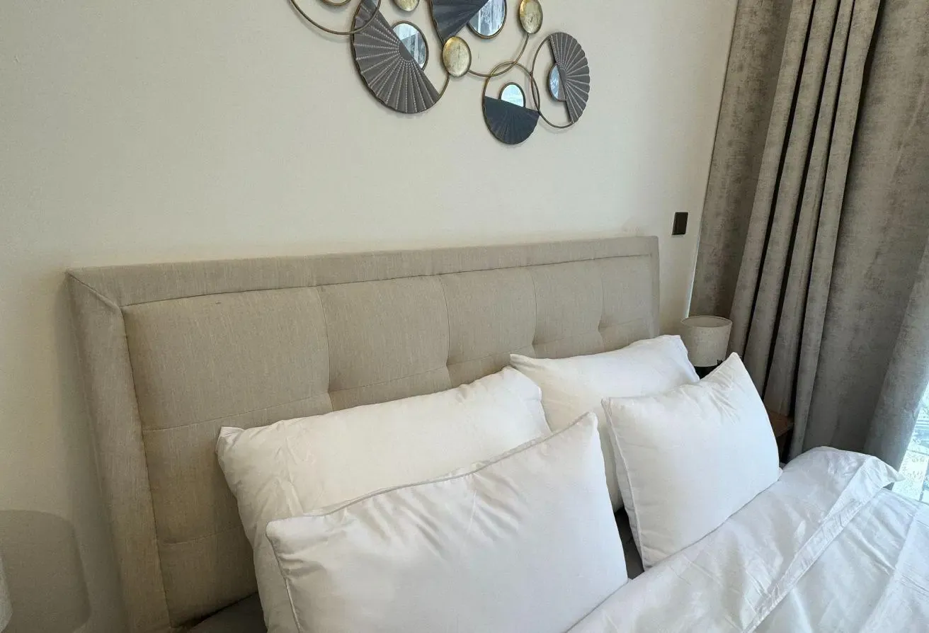 Bright renovated studio | Premium gated community