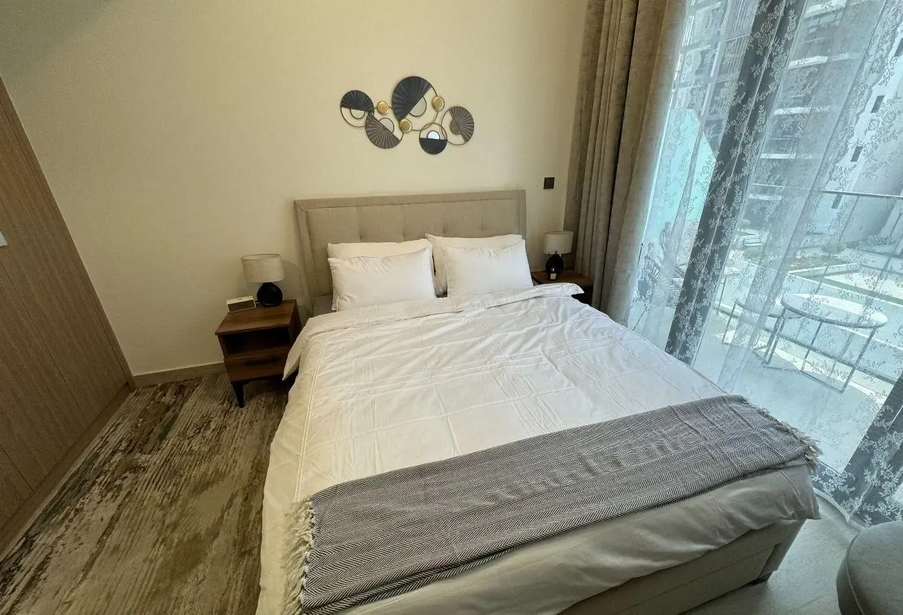 Bright renovated studio | Premium gated community