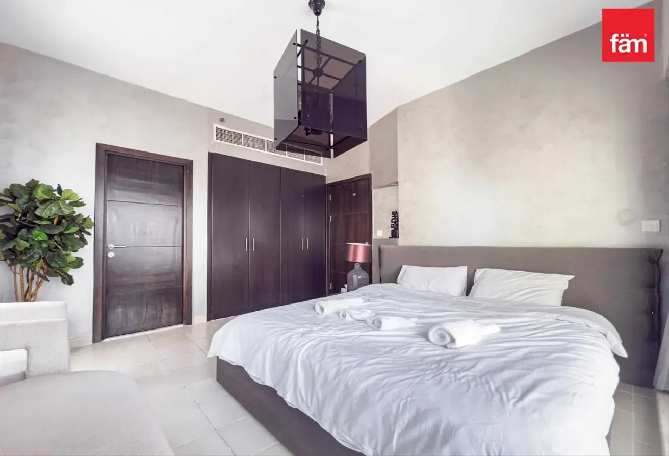 Marina View | Furnished | Vacant