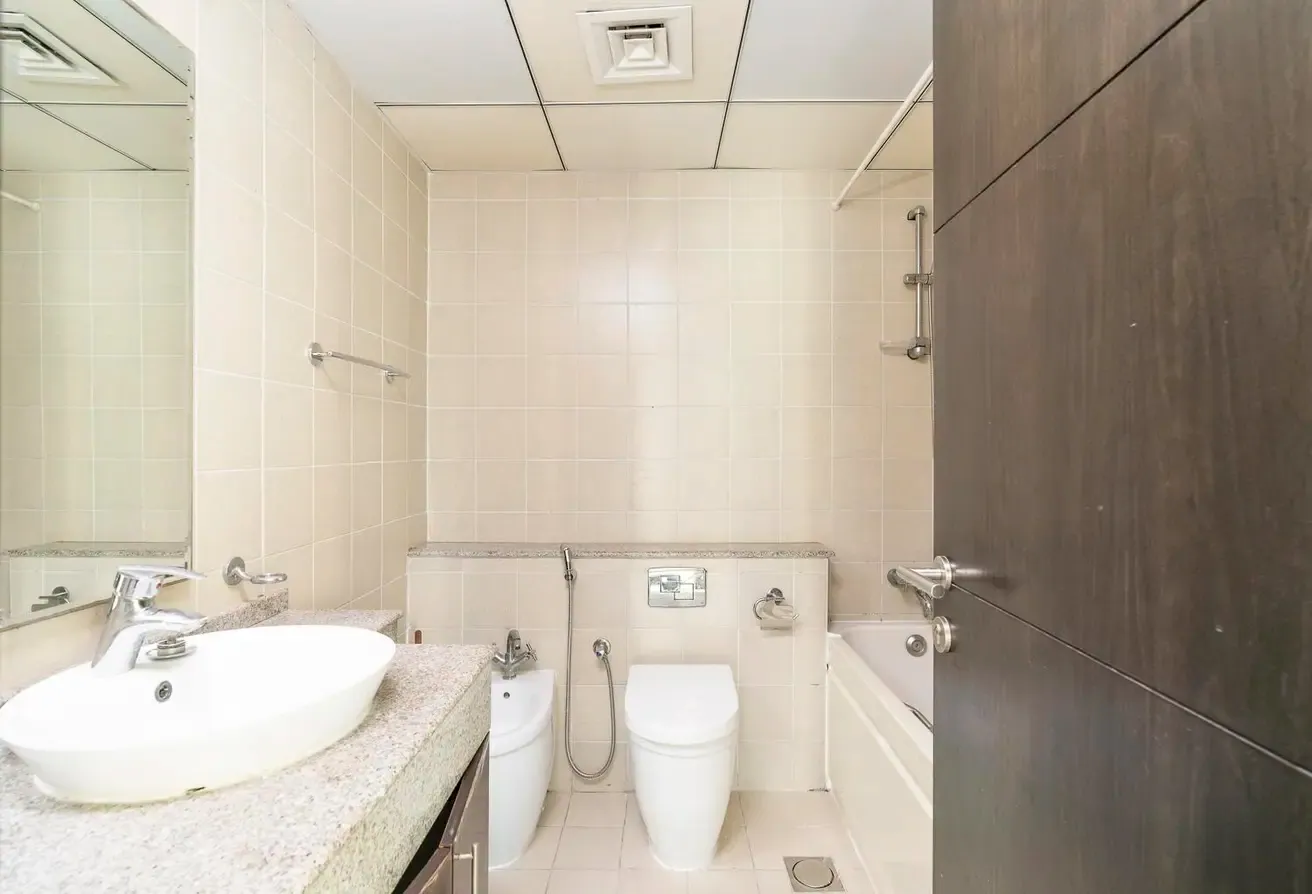Managed | Beautiful Marina View | VACANT