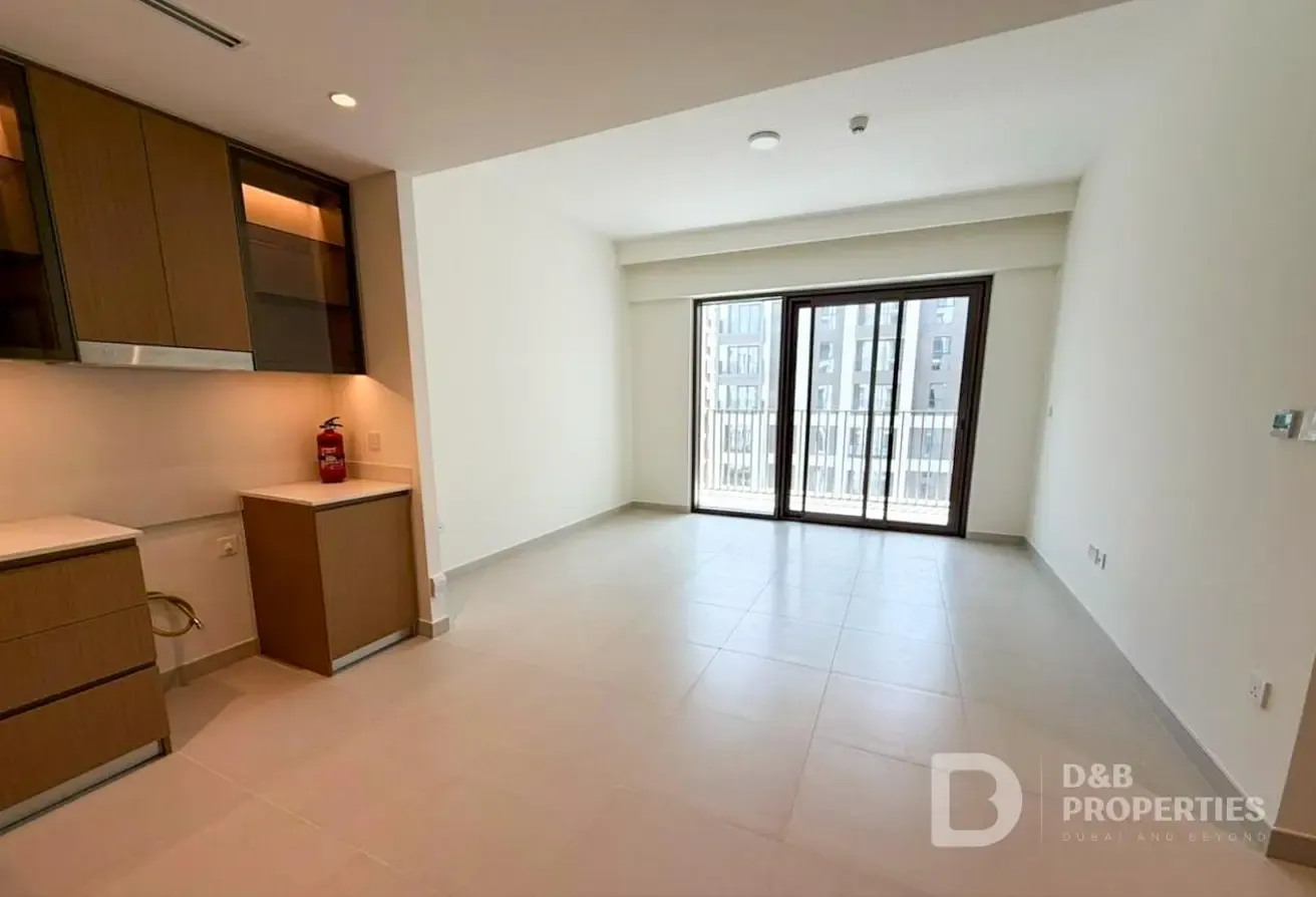 Pool View | Bright | Biggest Layout
