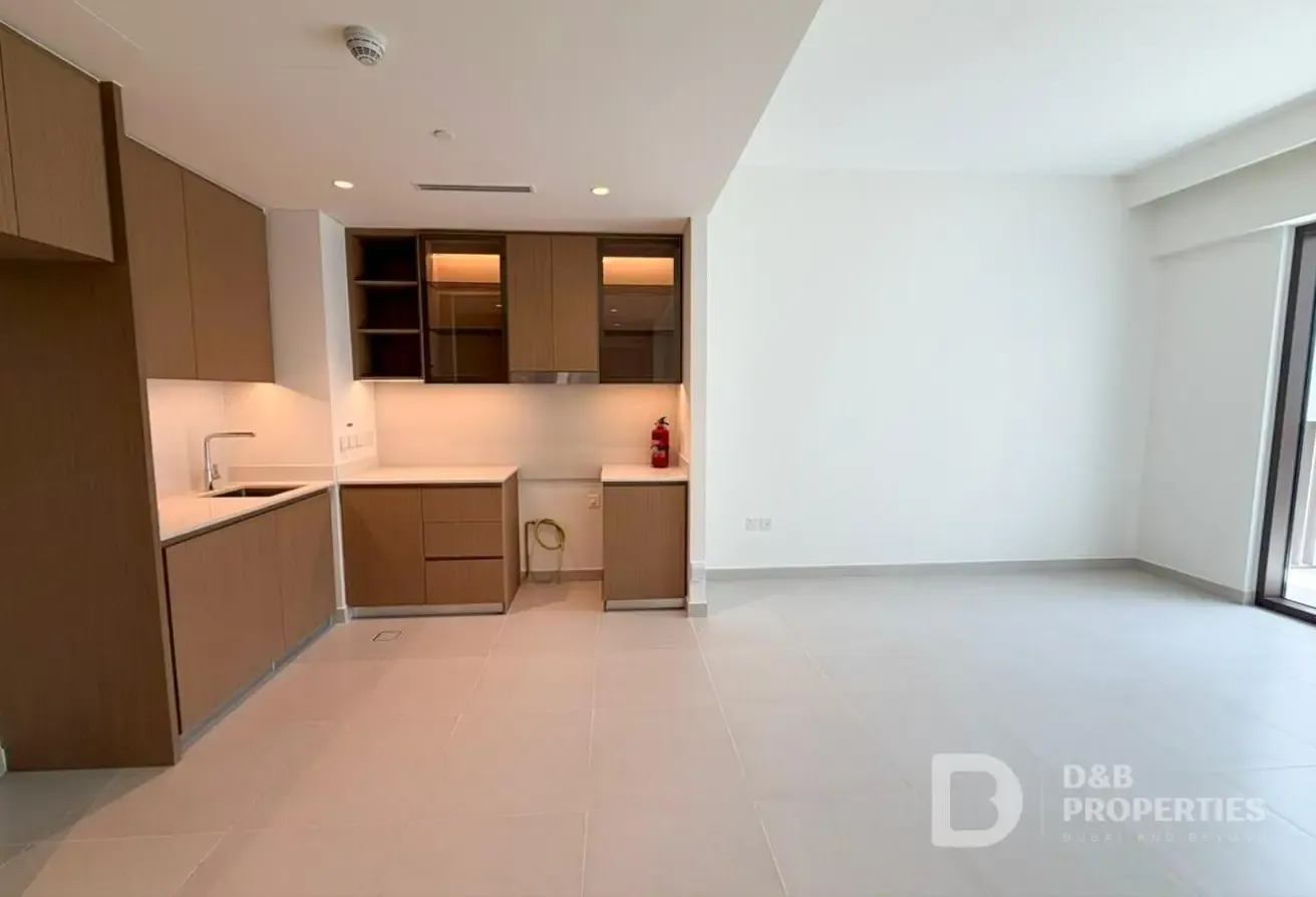 Pool View | Bright | Biggest Layout