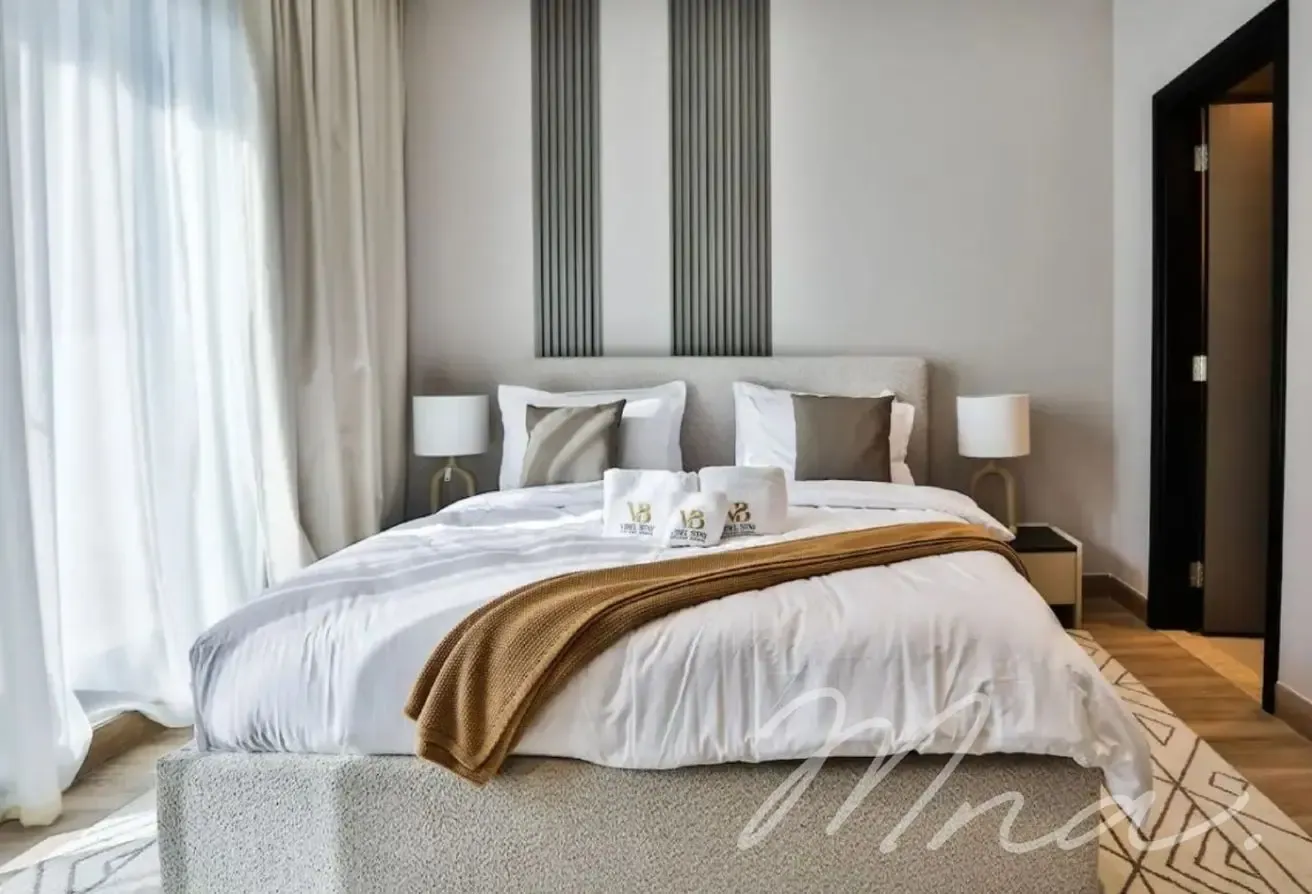 Spacious | Upgraded | Fully Furnished Apartment