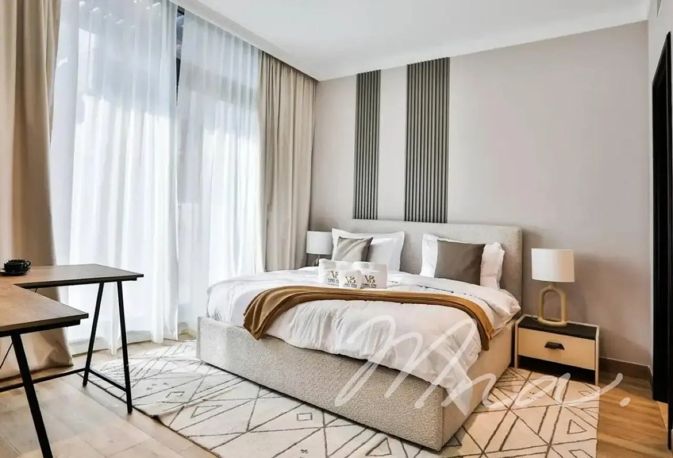 Spacious | Upgraded | Fully Furnished Apartment