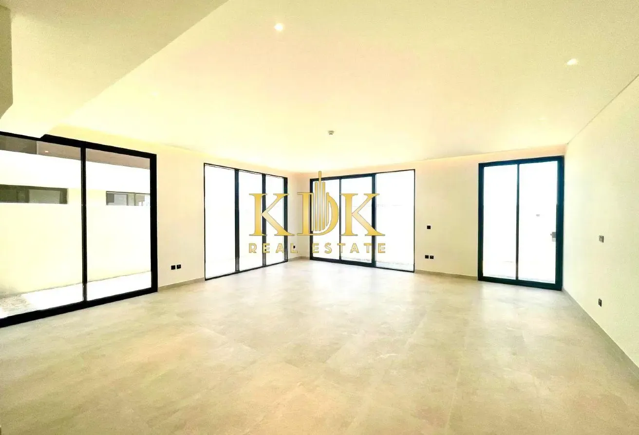 Modern 3BR Villa | California Village | Stylish