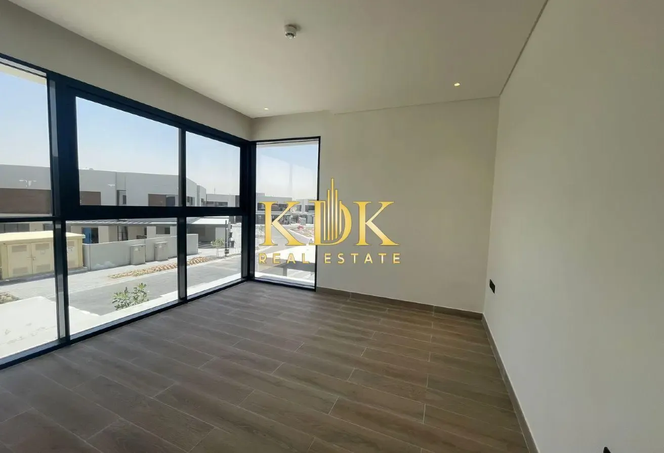 Modern 3BR Villa | California Village | Stylish