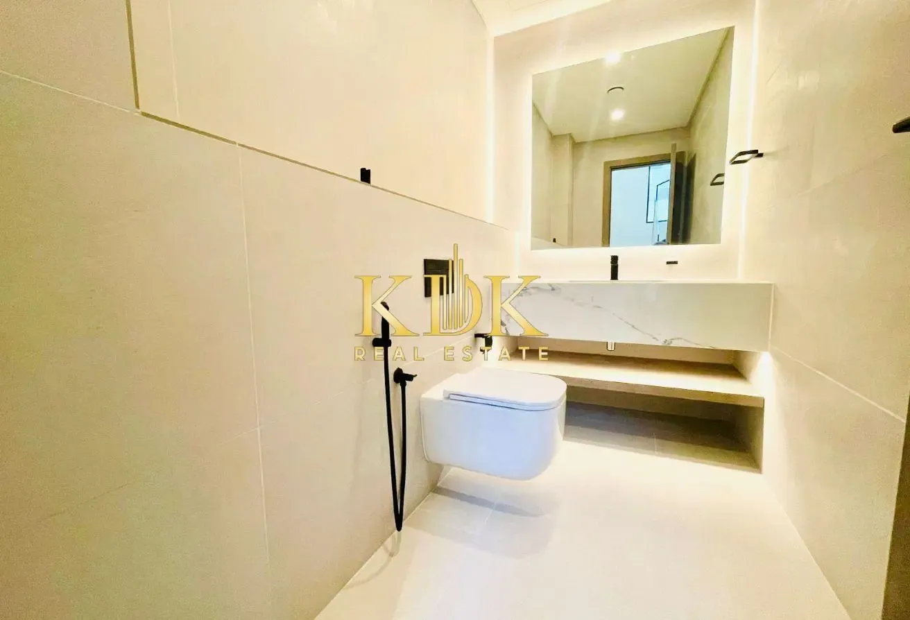 Modern 3BR Villa | California Village | Stylish