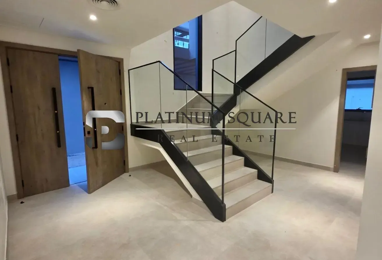 Single Row | Brand New 3BR + Maid | Vacant