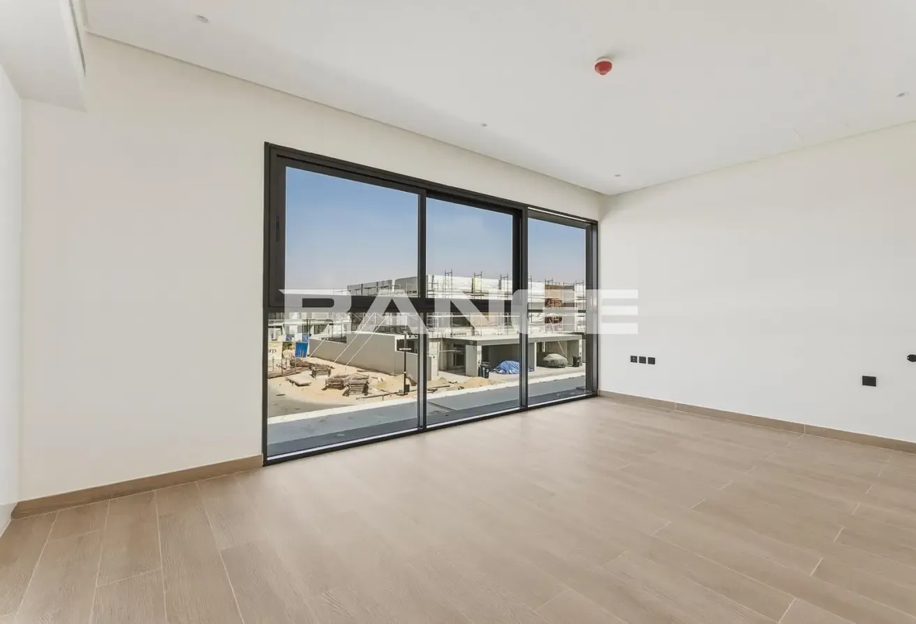 Elegant 3BR + Maid Villa | Ready To Move In