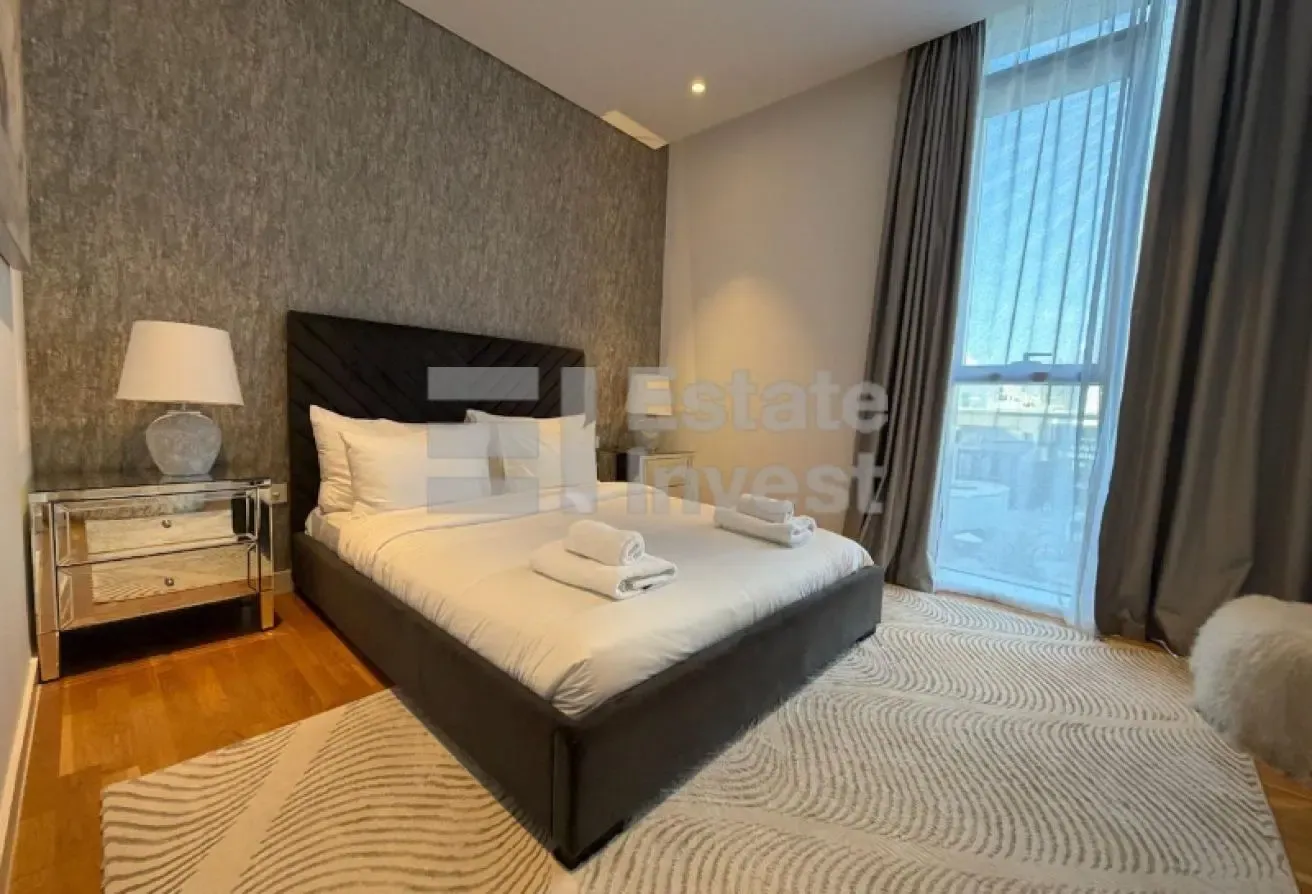 MAIDS ROOM / 2 PARKING SPACES / FULLY FURNISHED