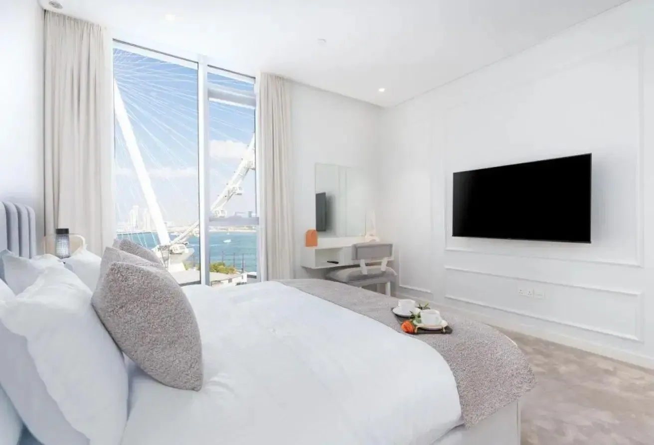 High floor | Amazing view | Furnished | Maid room