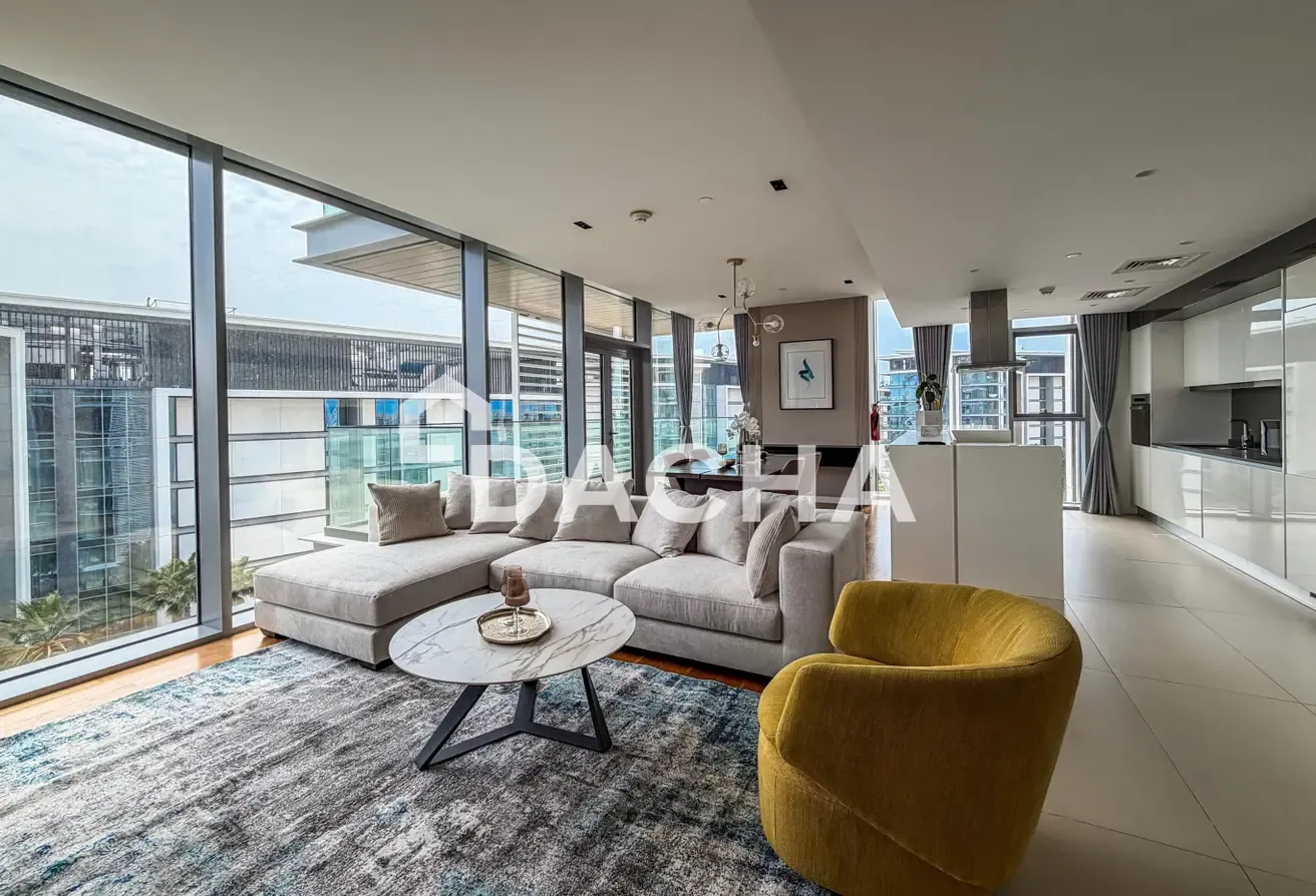 Spacious Modern | Fully Furnished | Vacant Ready