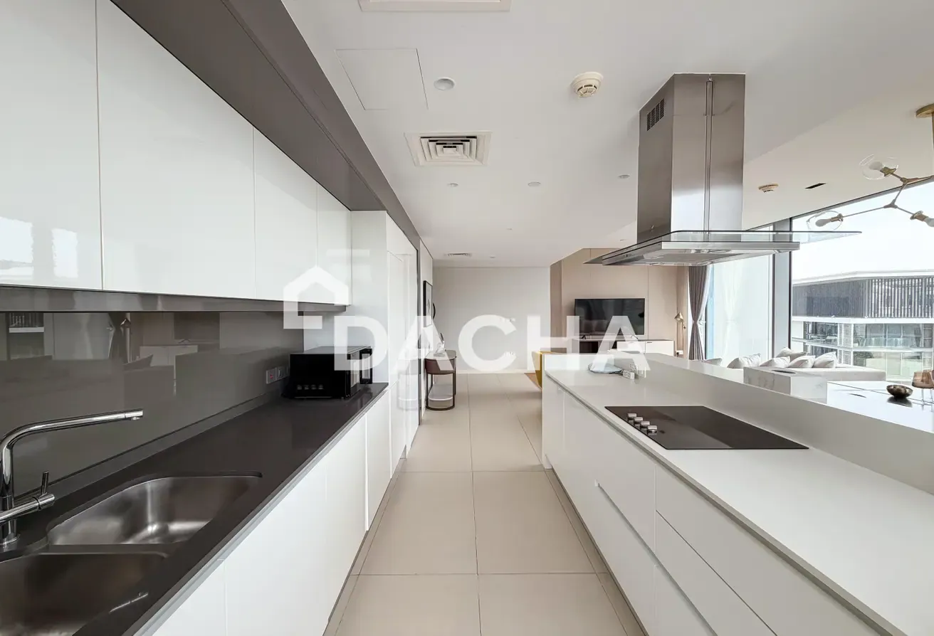 Spacious Modern | Fully Furnished | Vacant Ready