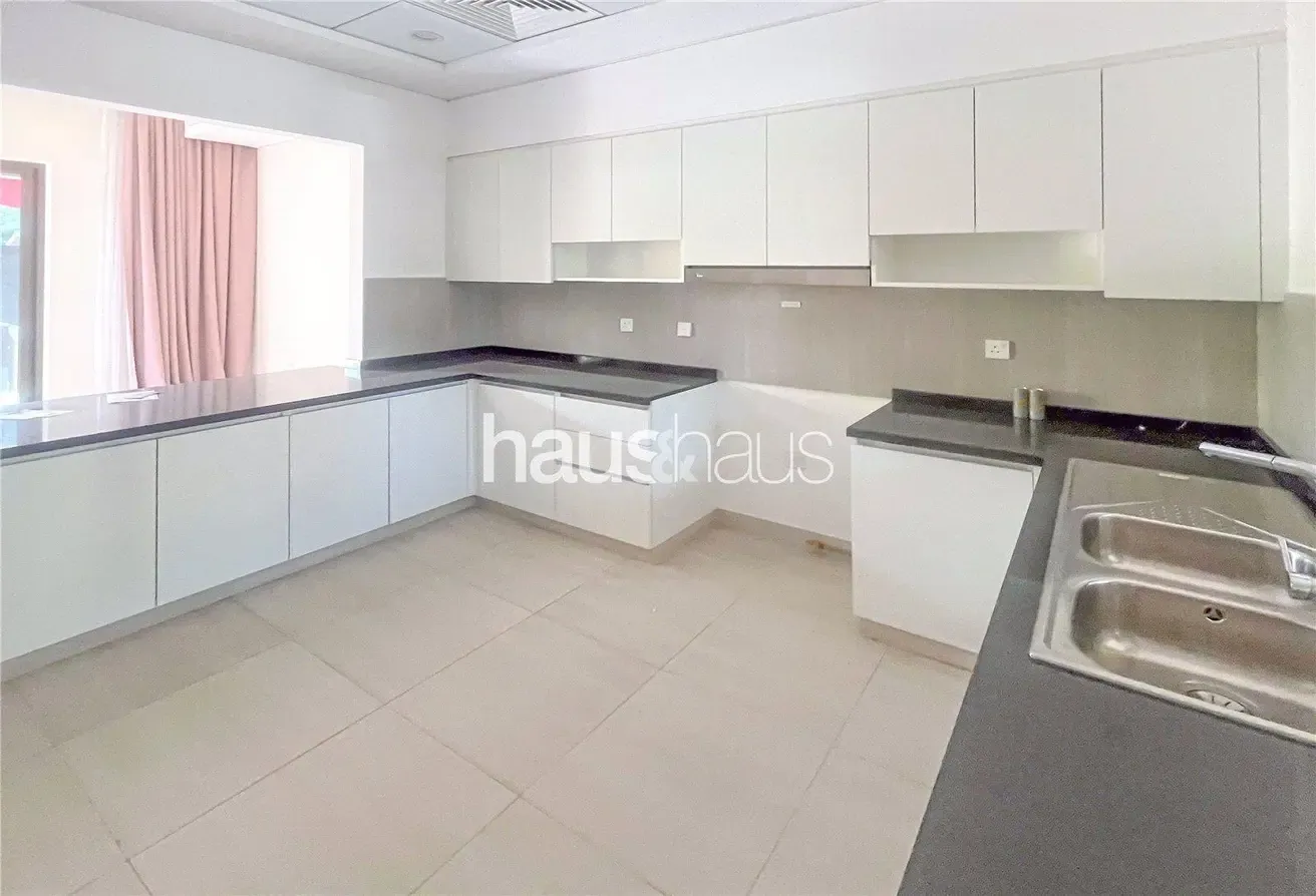 Avl July | Closed Kitchen | Genuine Listing