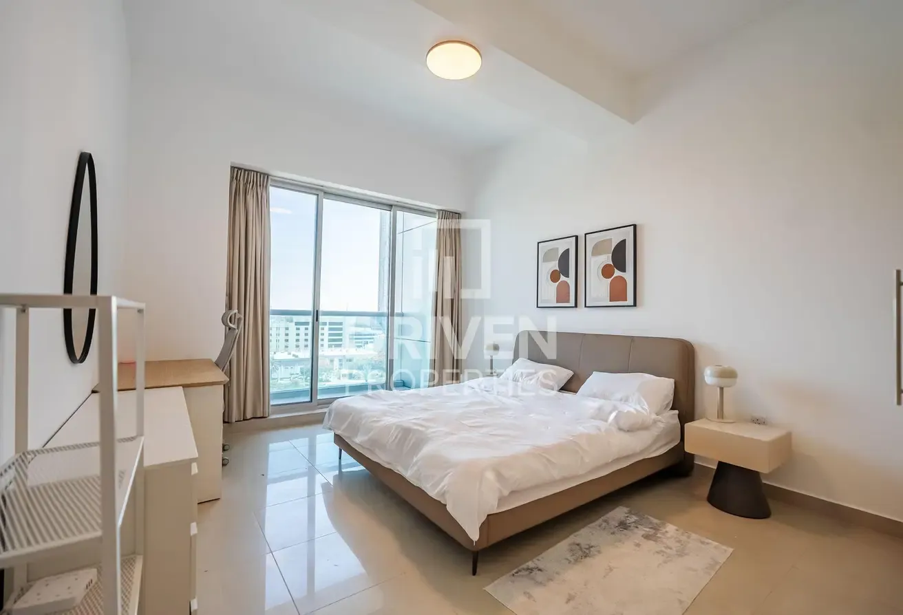 Unique Layout | Elegant Apartment | Vacant