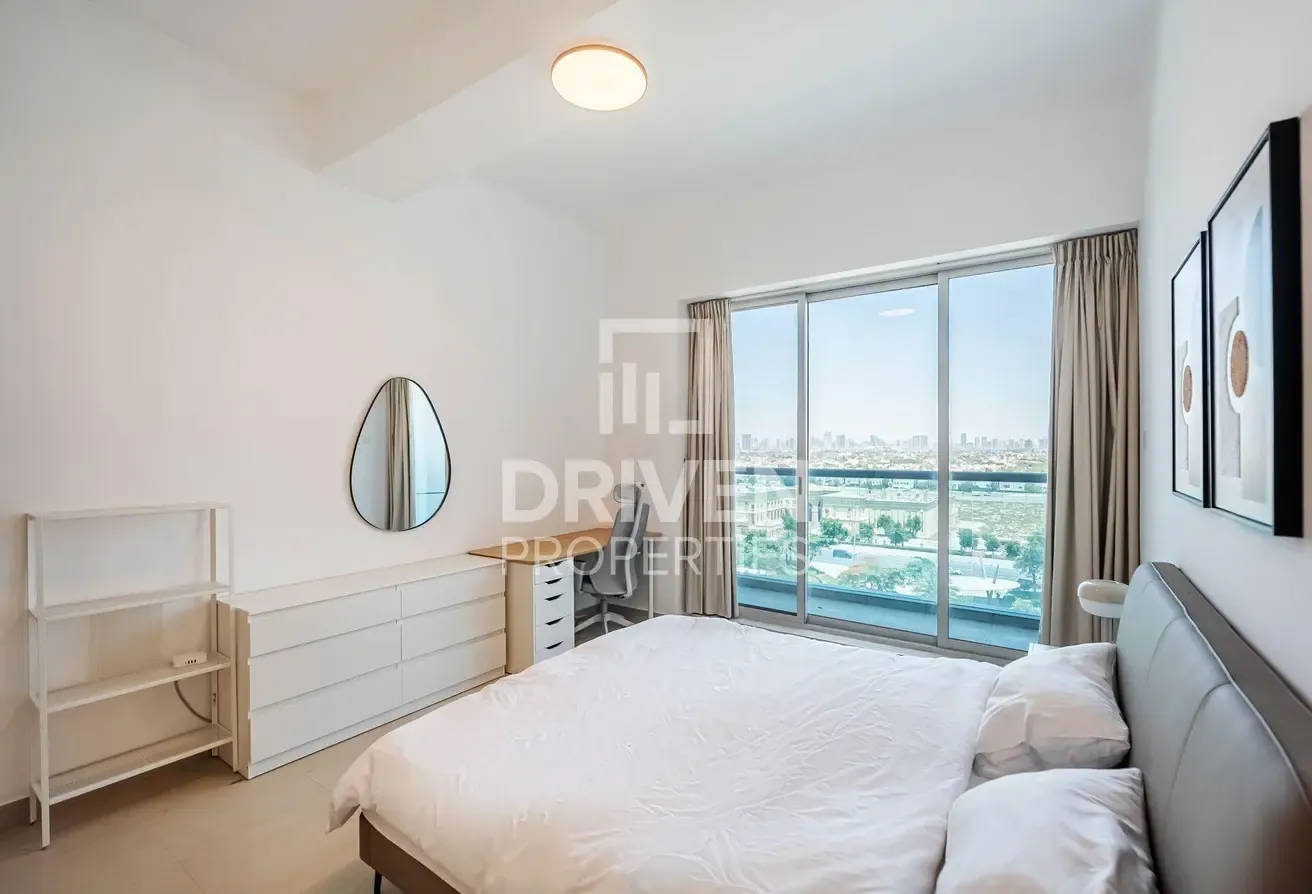 Unique Layout | Elegant Apartment | Vacant
