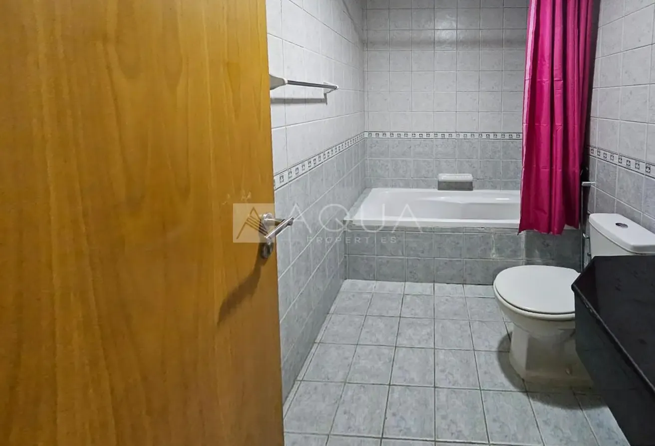CHILLER FREE | WELL KEPT | NEAR METRO | FURNISHED