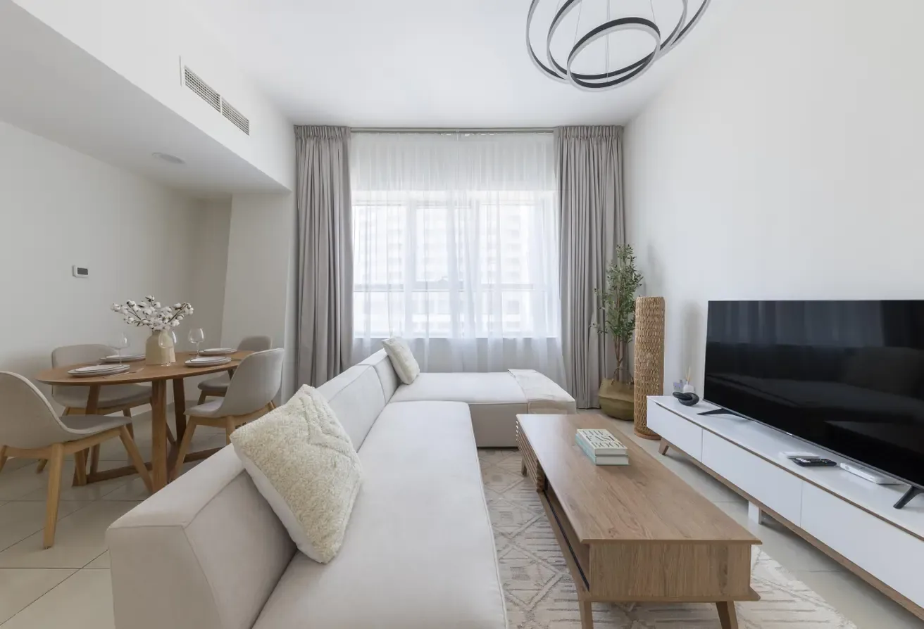 Functional layout | Lake-side living | JLT