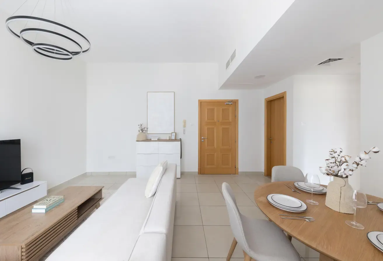 Functional layout | Lake-side living | JLT